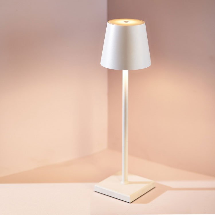 Nordiclight - Wireless Rechargeable Table Lamp